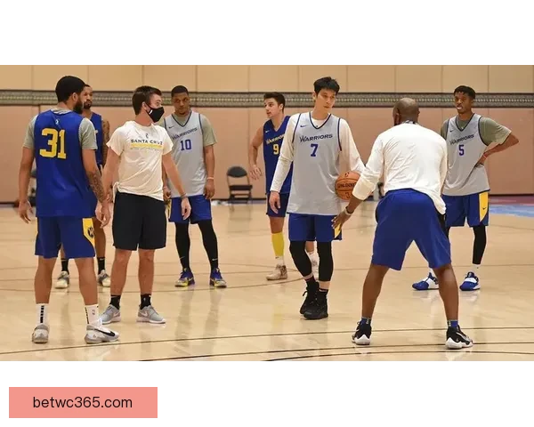 马克西谈复出经历：全力训练心系球队始终渴望重回赛场