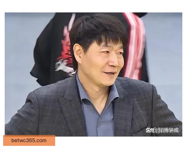 鲍威尔表示只要球队获胜愿意承担任何角色首发实力不容小觑